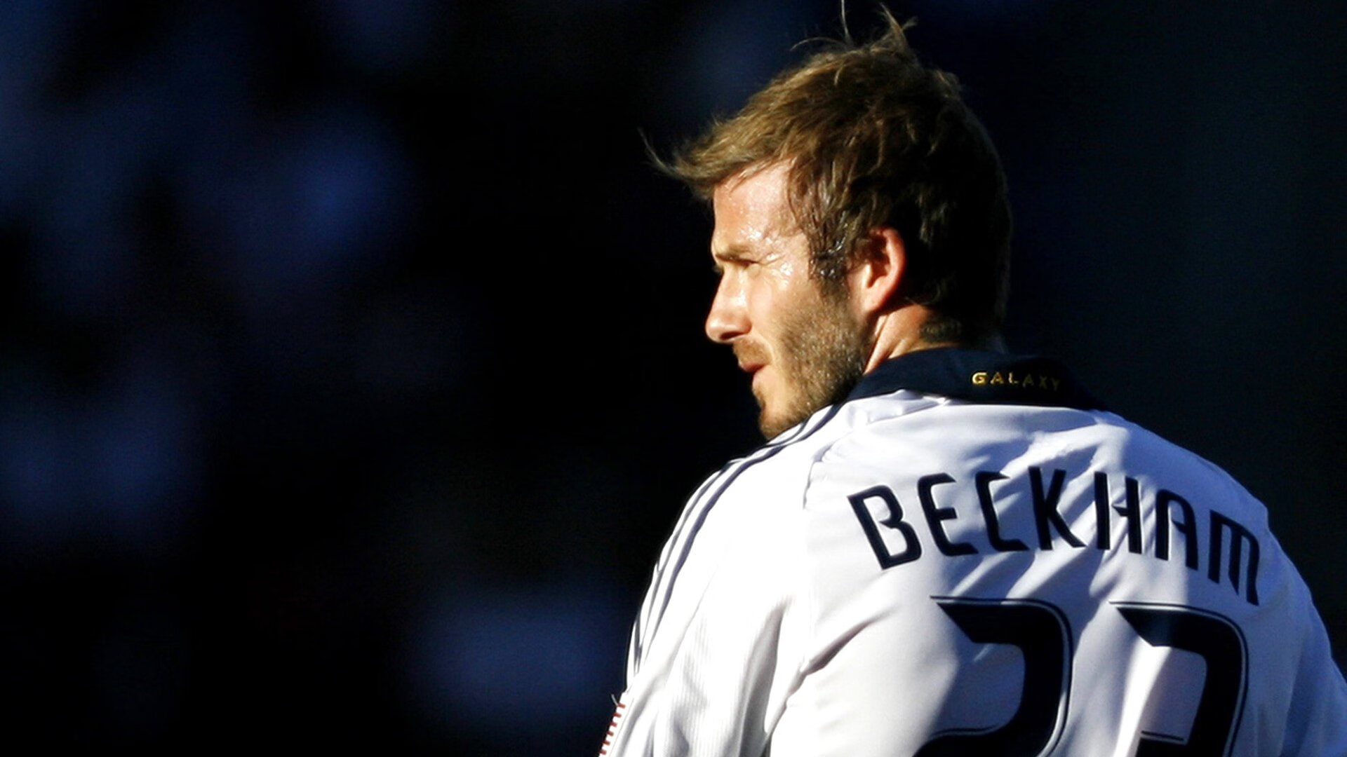 街舞+电竞开幕式暖场赛 舞者开场点燃整场决赛氛围